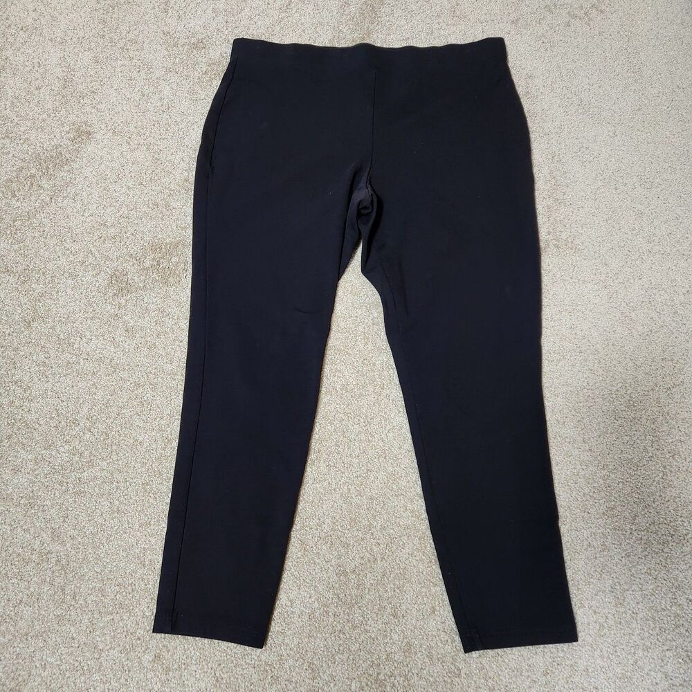 Chico's Pants Women 1 US 8 Black Mid Rise Cropped Pull-on